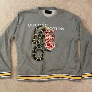 Zara Embroidered Cutting Motion Sweater Pullover